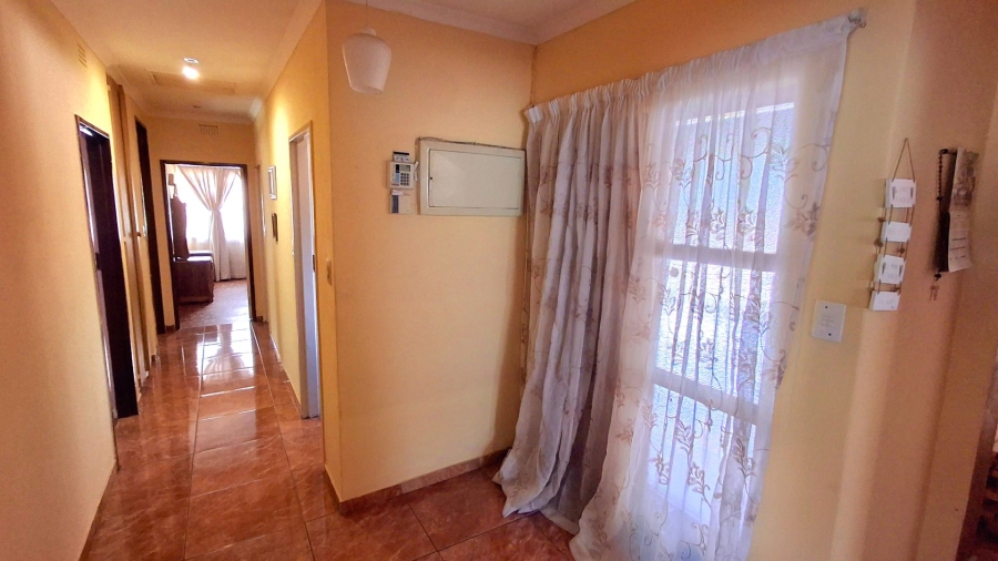 3 Bedroom Property for Sale in Vaalpark Free State